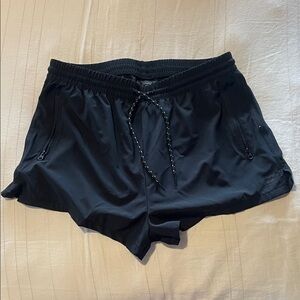 Women's billabong Black Athletic Shorts (medium)